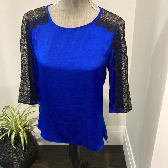 BCBG l Blue Black Blouse l Size 4 - Picture 1 of 7